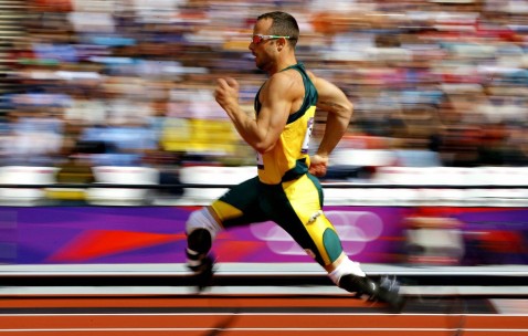 开云体育官网-当鹈鹕的阴影笼罩绿军，詹姆斯如何于总决赛舞台上完成终极接管