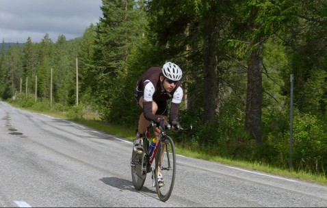 开云体育平台APP-北境咆哮南下，灰熊制霸上海滩，克莱关键三分定江山