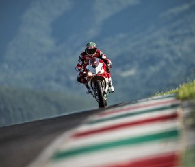 开云下载-孤勇之后，再无来者，当拉齐奥的钢筋铁骨撞碎克罗地亚的优雅之梦，莫德里奇在世界排名的最后战场上，用脚写下了唯一的定义